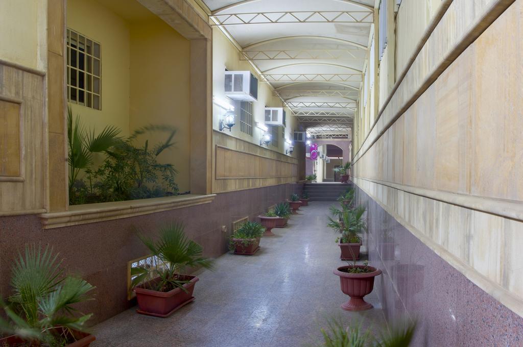 ריאד Al Farhan Hotel Suites - Al Salam מראה חיצוני תמונה