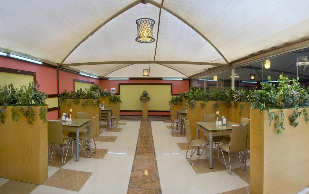 ריאד Al Farhan Hotel Suites - Al Salam מראה חיצוני תמונה