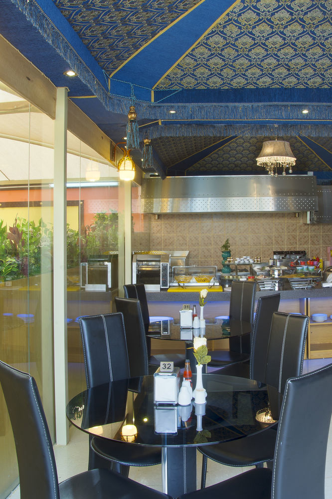 ריאד Al Farhan Hotel Suites - Al Salam מראה חיצוני תמונה